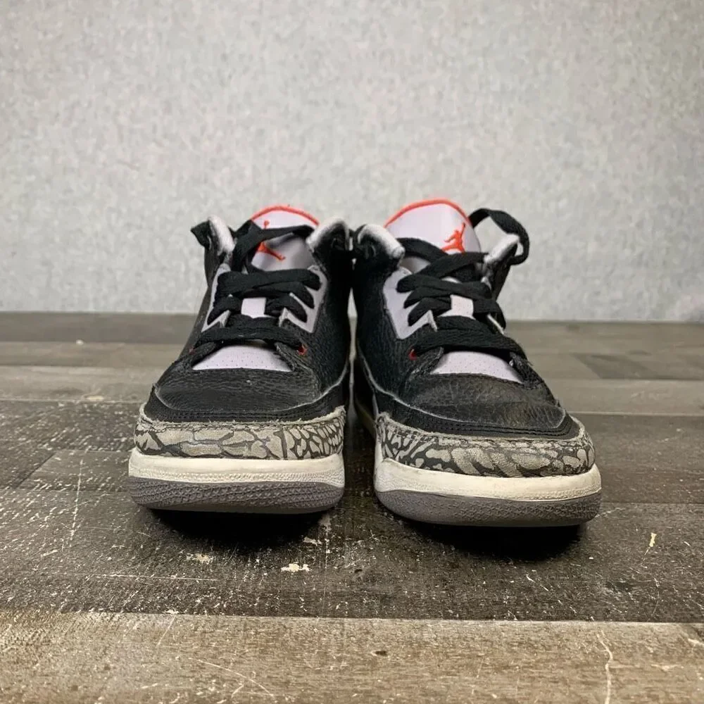 Nike Air Jordan 3 Retro Kids Size 2Y OG Black Cement Basketball Shoes Sneakers